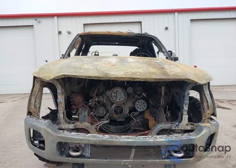 2015 Ford F-250 Xlt z USA, uszkodzony, nr VIN 1FT7W2B67FEC61132